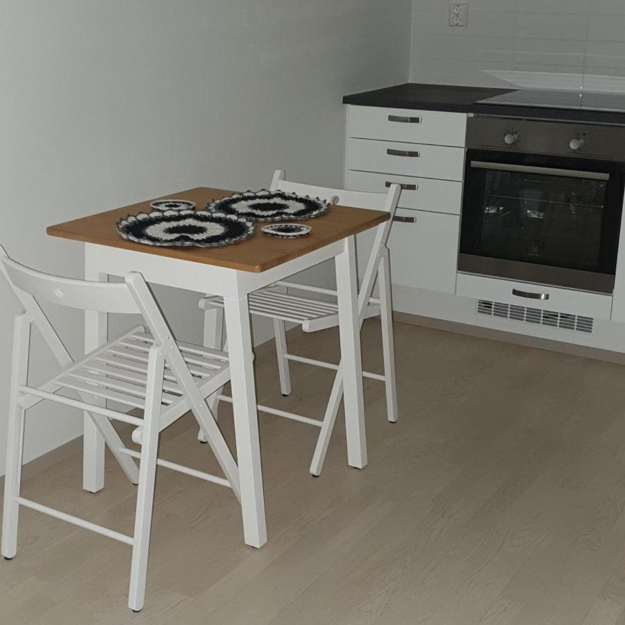 Cozy Studio In Espoo New ヘルシンキ エクステリア 写真